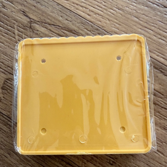 Soap wall holders 20 for $5 - Picture 6 of 6